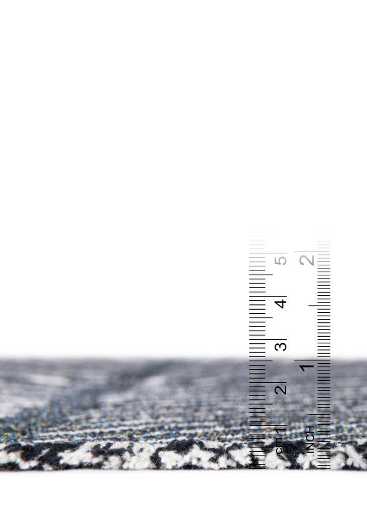 4' 6 x 6' Modern Monochrome Throw Blanket