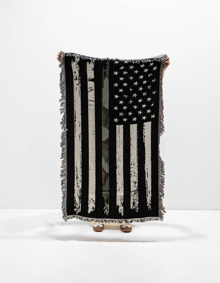 Detail image of 4' 6 x 6' Camo Stripe Flag Throw Blanket