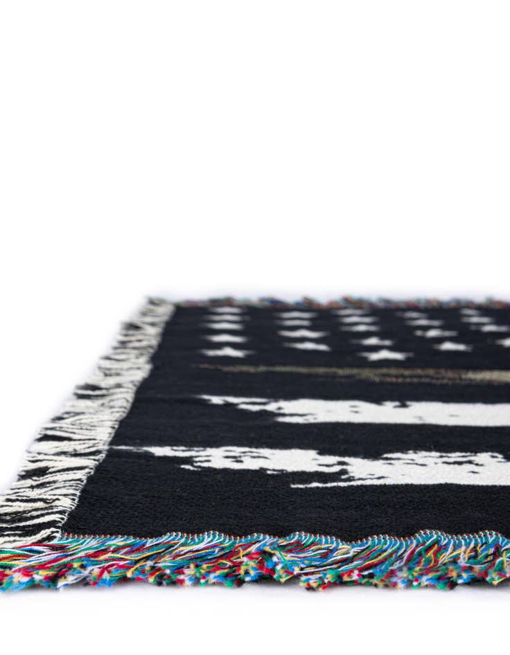 Detail image of 4' 6 x 6' Camo Stripe Flag Throw Blanket