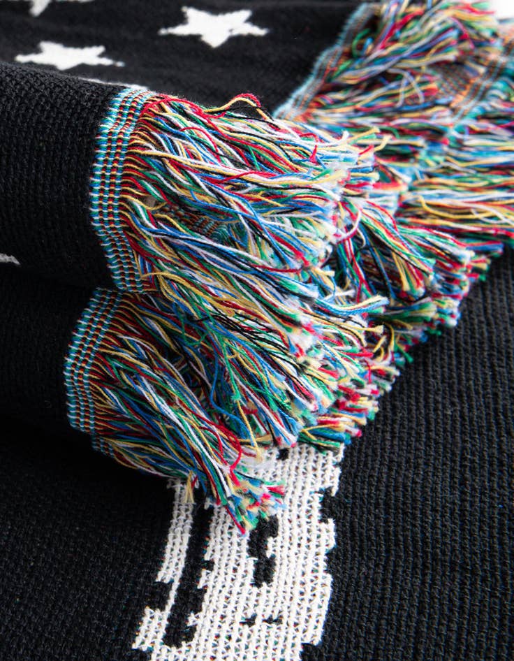 Detail image of 4' 6 x 6' Camo Stripe Flag Throw Blanket