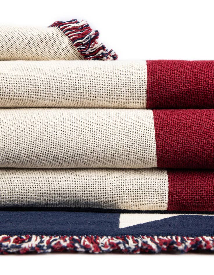 Detail image of 3' x 4' Texas Flag Mini Throw Blanket