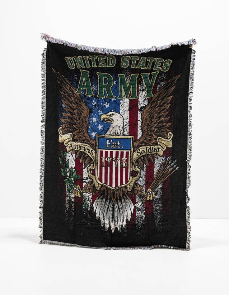 Detail image of 4' 6 x 6' Army Strong Throw Blanket