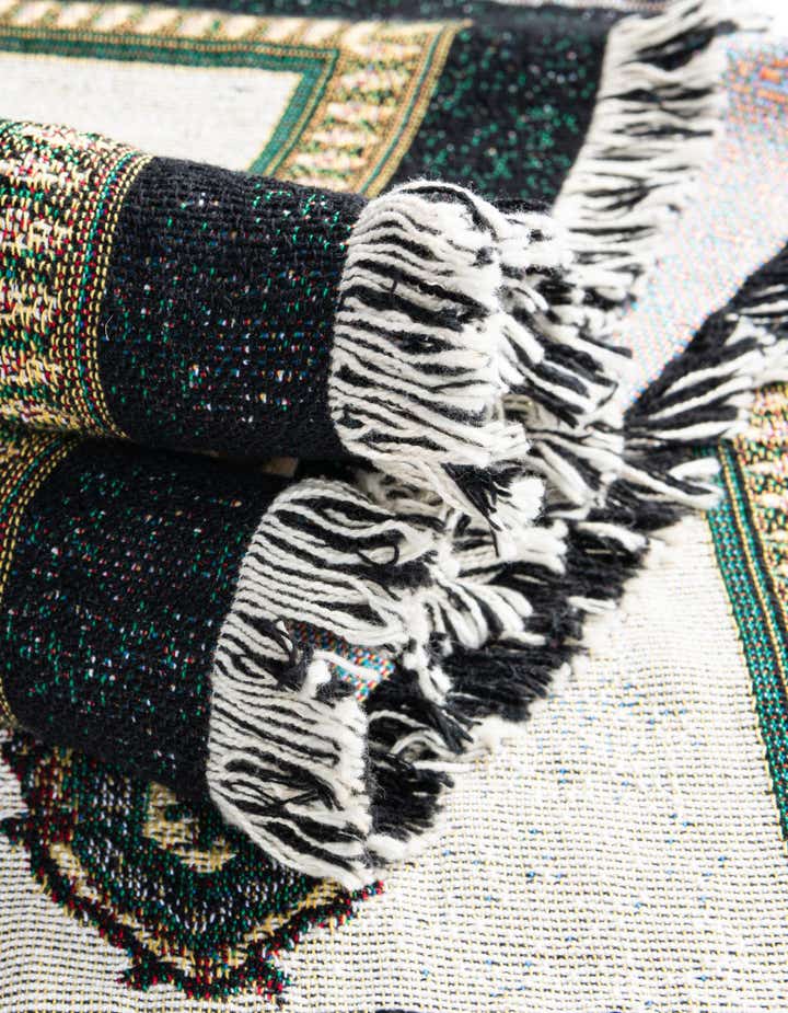 135cm x 185cm Royal Palms Throw Blanket