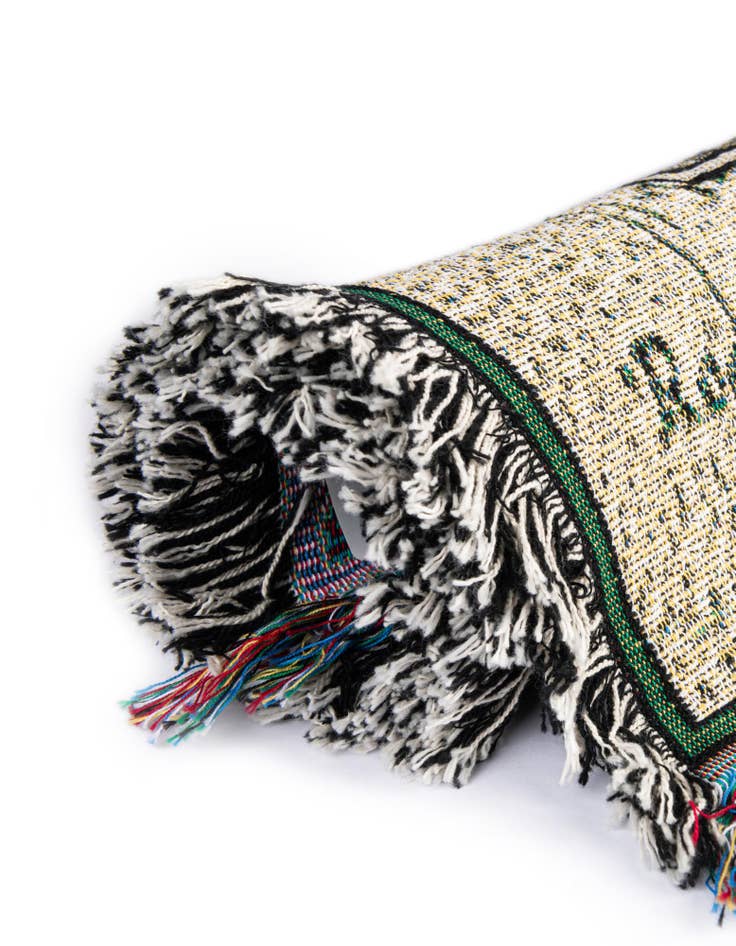 Detail image of 4' 6 x 6' Colonial Palms Throw Blanket