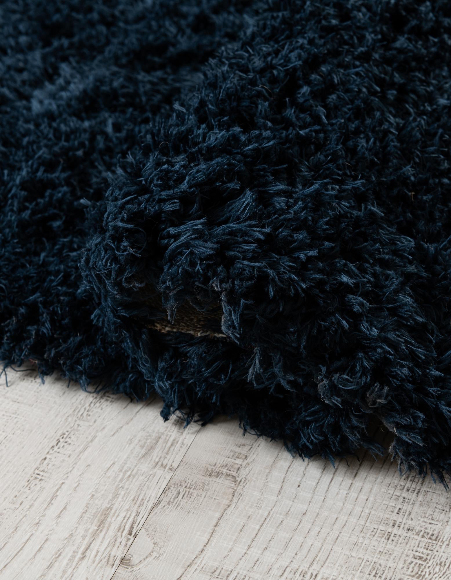7' 10 x 10' Marilyn Monroe™ Shag Oval Rug