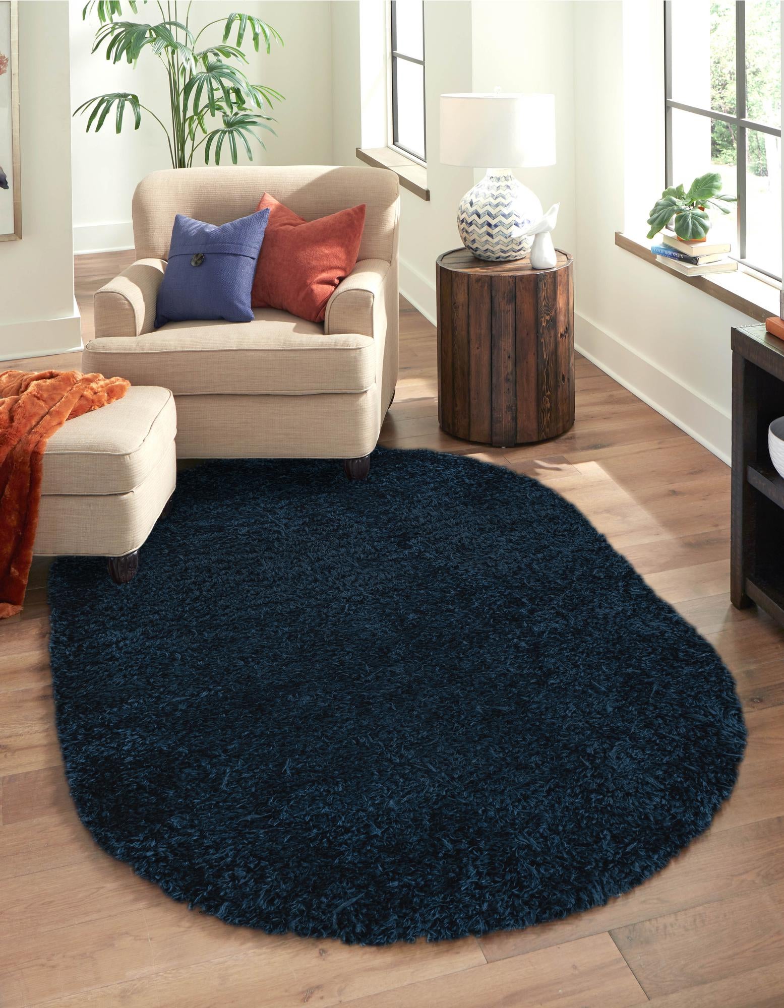 5' 3 x 8' Marilyn Monroe™ Shag Oval Rug