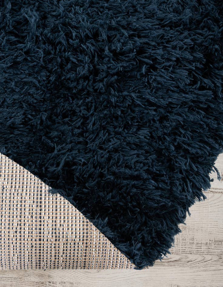 Detail image of 7' 10 x 10' Marilyn Monroe™ Shag Oval Rug