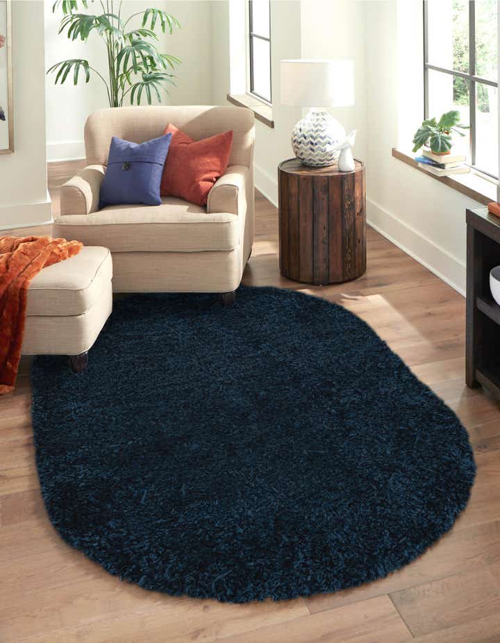 5' 3 x 8' Marilyn Monroe™ Shag Oval Rug