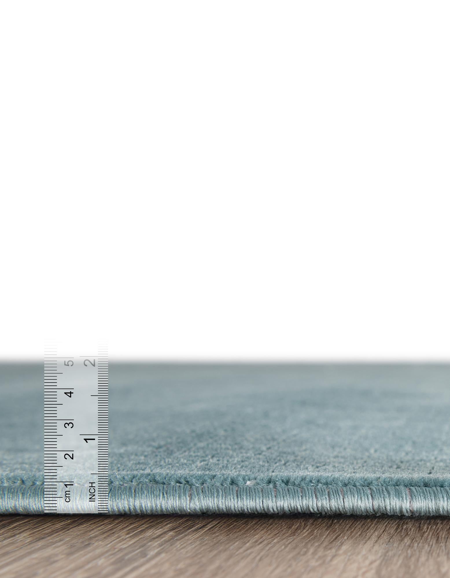 5' 3 x 8' Aakaar Rug