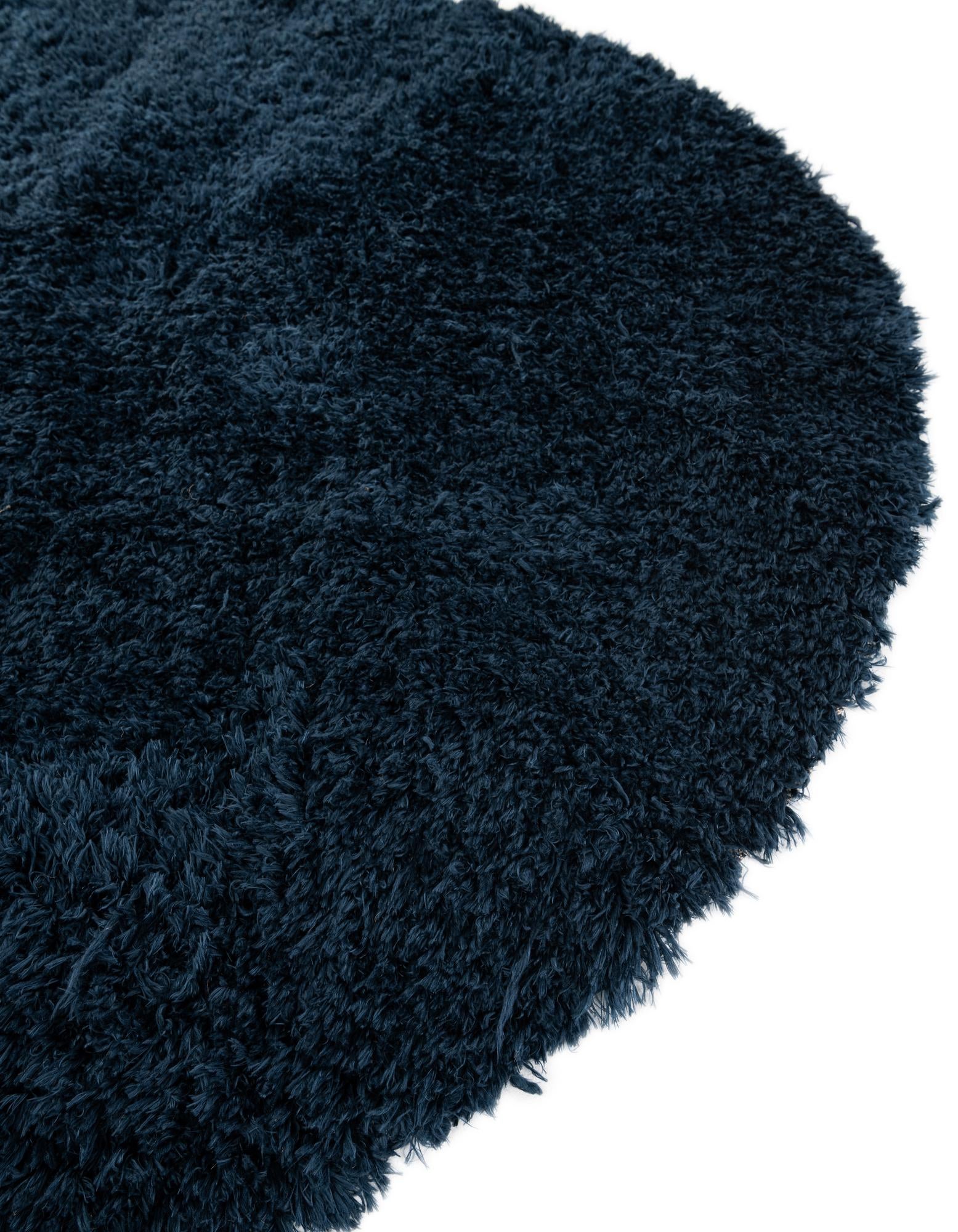 3' 3 x 3' 3 Marilyn Monroe™ Shag Round Rug