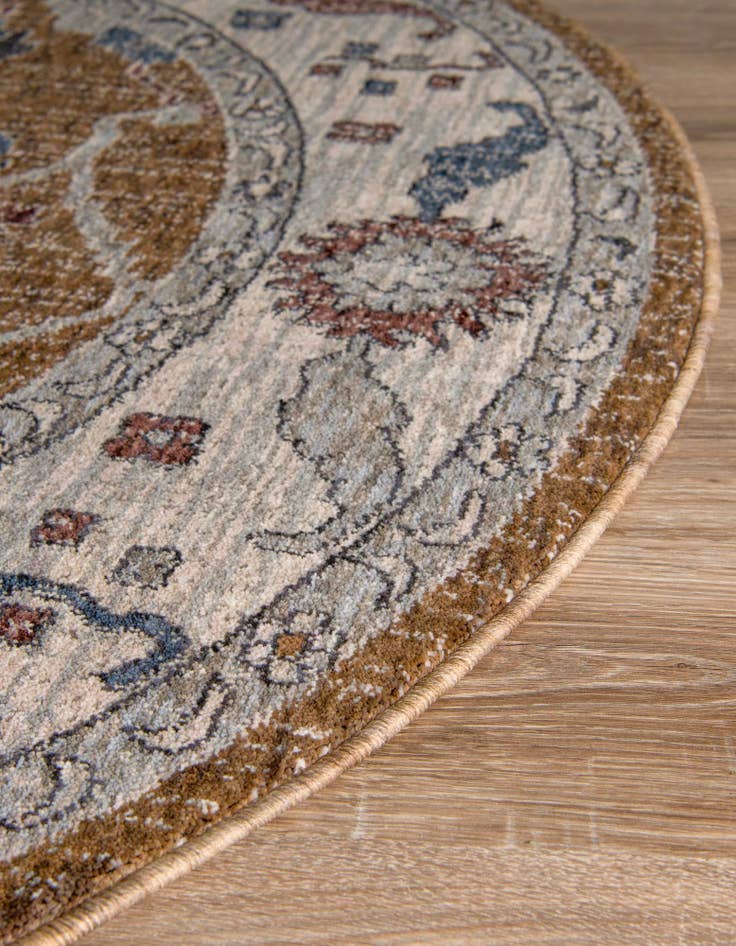Detail image of 7' x 7' Eco Traditional Round Rug