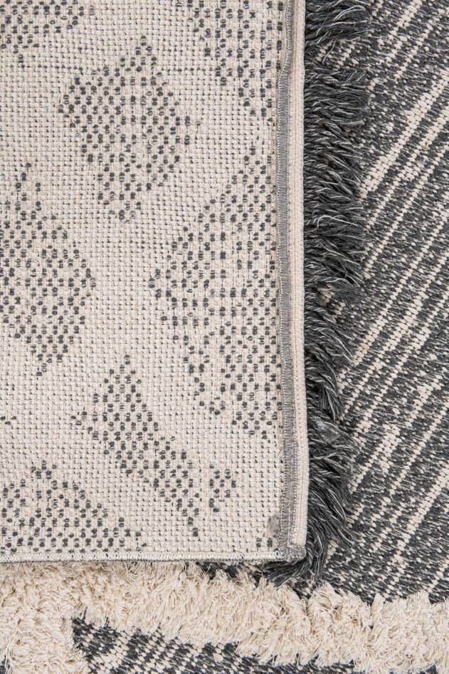 Detail image of 4' 8 x 7' 5 Sabrina Soto Casa Rug