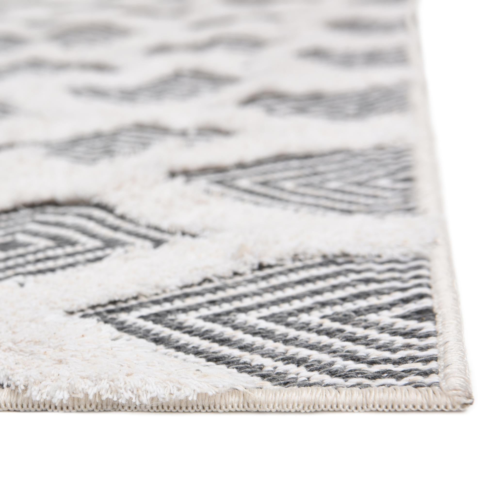 2' 3 x 3' Sabrina Soto Casa Havana Rug