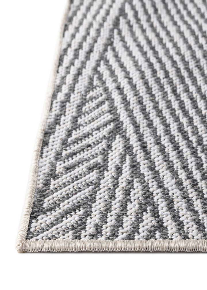 4' 5 x 6' Sabrina Soto Casa Madrid Rug