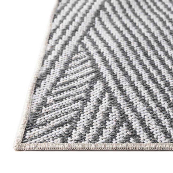 Detail image of 4' 5 x 6' Sabrina Soto Casa Madrid Rug