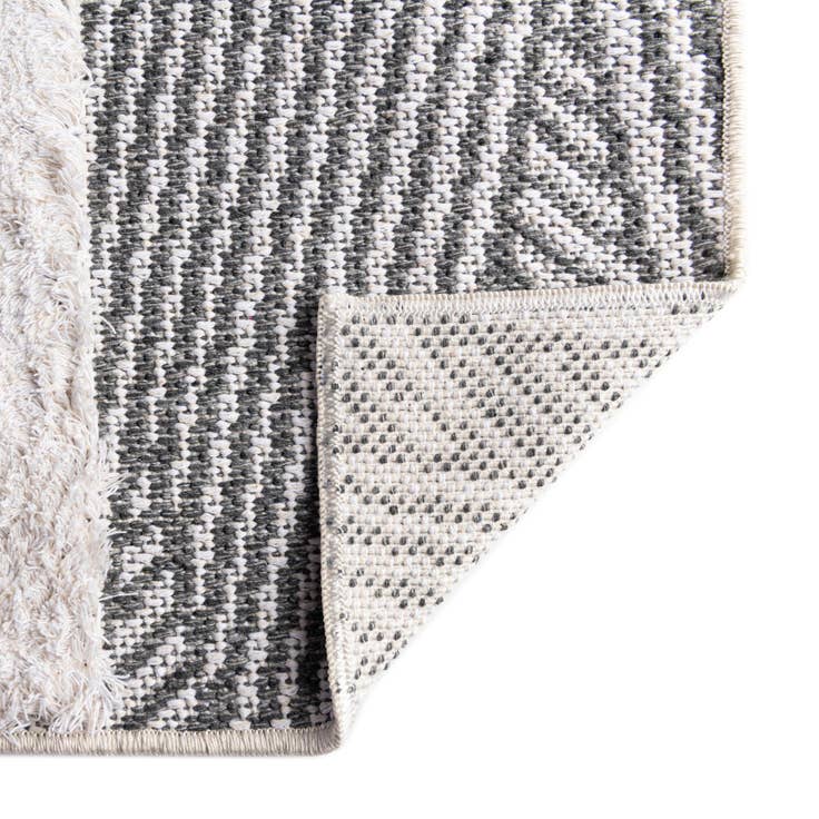 Detail image of 4' 5 x 6' Sabrina Soto Casa Madrid Rug