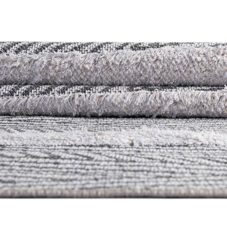 Detail image of 4' 5 x 6' Sabrina Soto Casa Madrid Rug