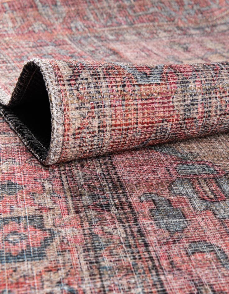 Detail image of 6' x 9' Washable Nostalgia Rug