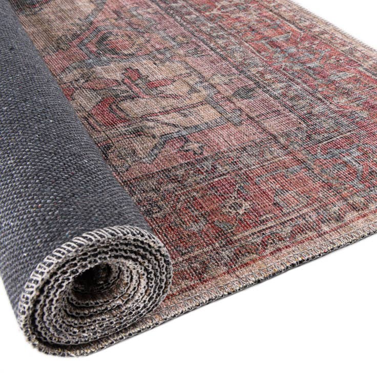 Detail image of 5' 3 x 5' 3 Washable Nostalgia Square Rug
