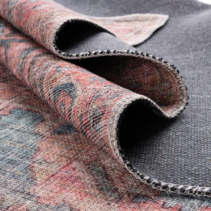 Detail image of 5' 3 x 5' 3 Washable Nostalgia Square Rug