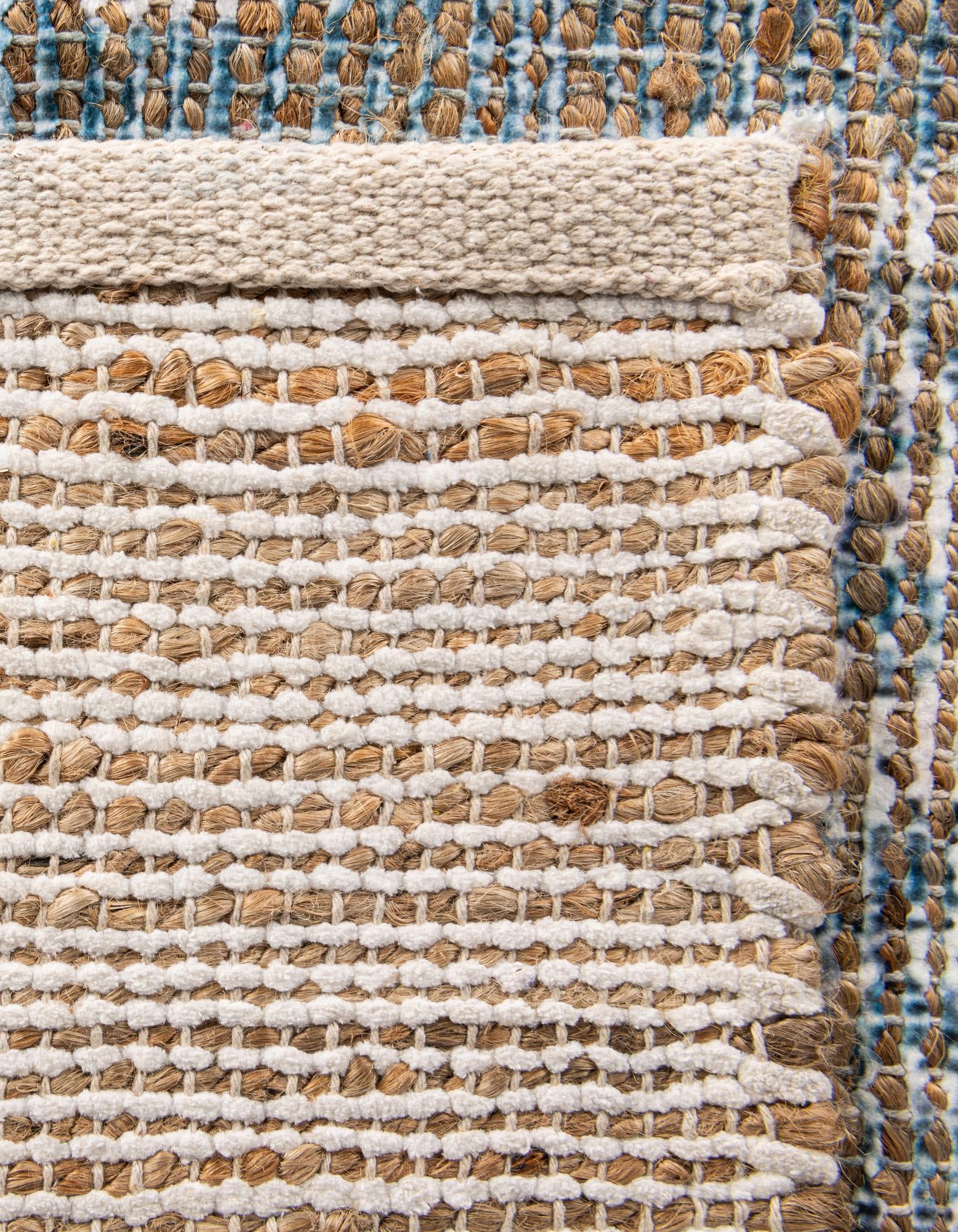 6' 1 x 9' Hand Woven Chenille Jute Rug