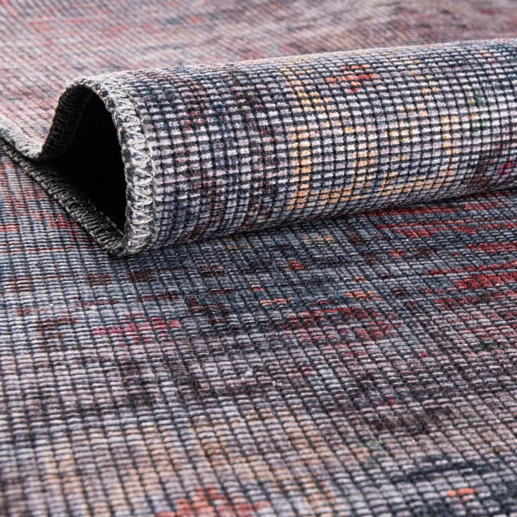 Detail image of 4' x 6' Washable Sisu Rug