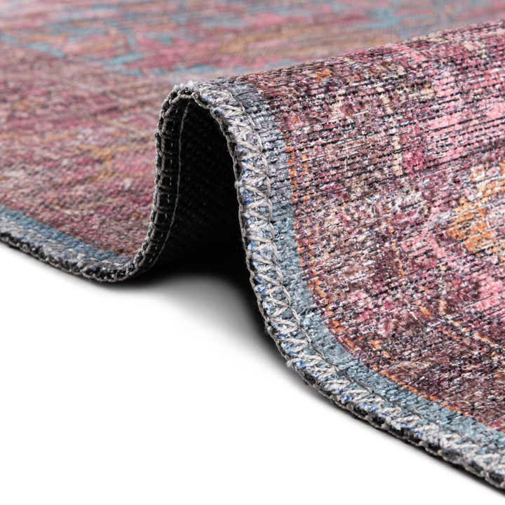 7' 10 x 7' 10 Washable Mangata Square Rug