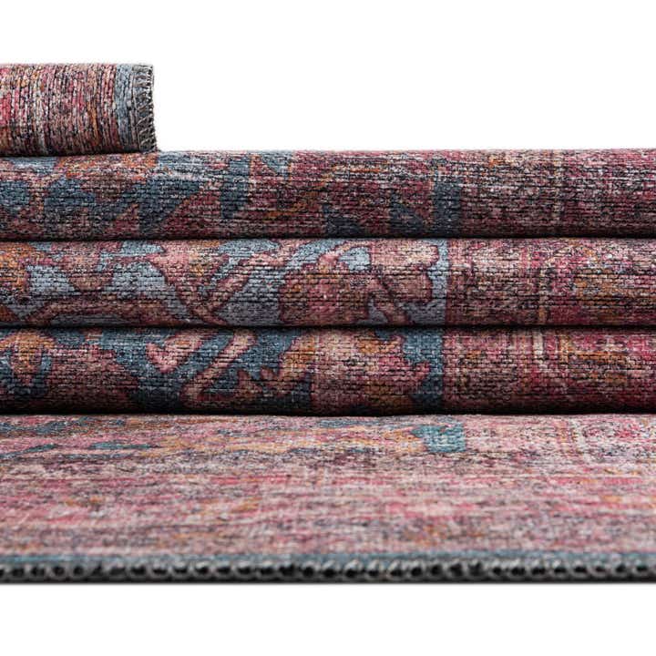 7' 10 x 7' 10 Washable Mangata Square Rug