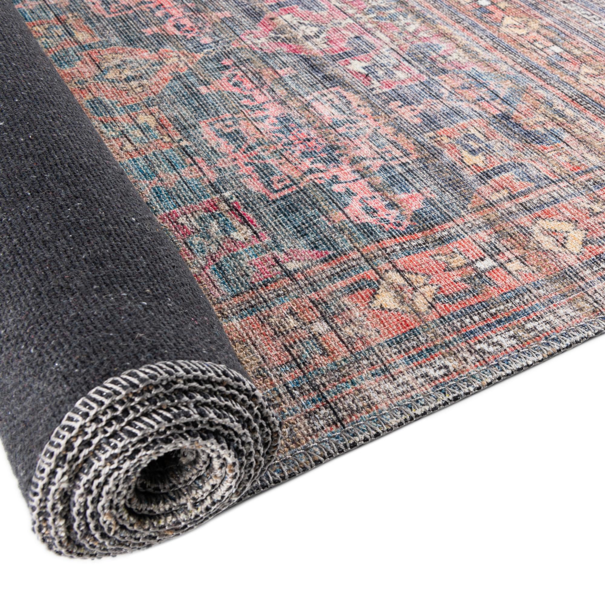 7' 3 x 7' 3 Washable Nostalgia Square Rug