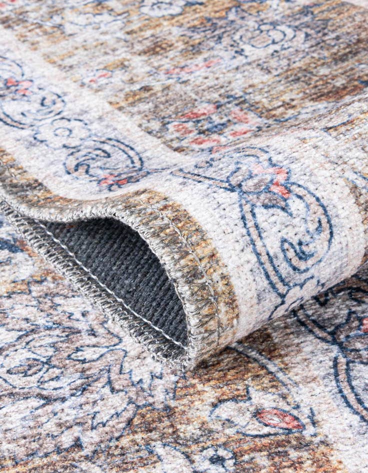 Detail image of 4' x 4' Yara Round Rug