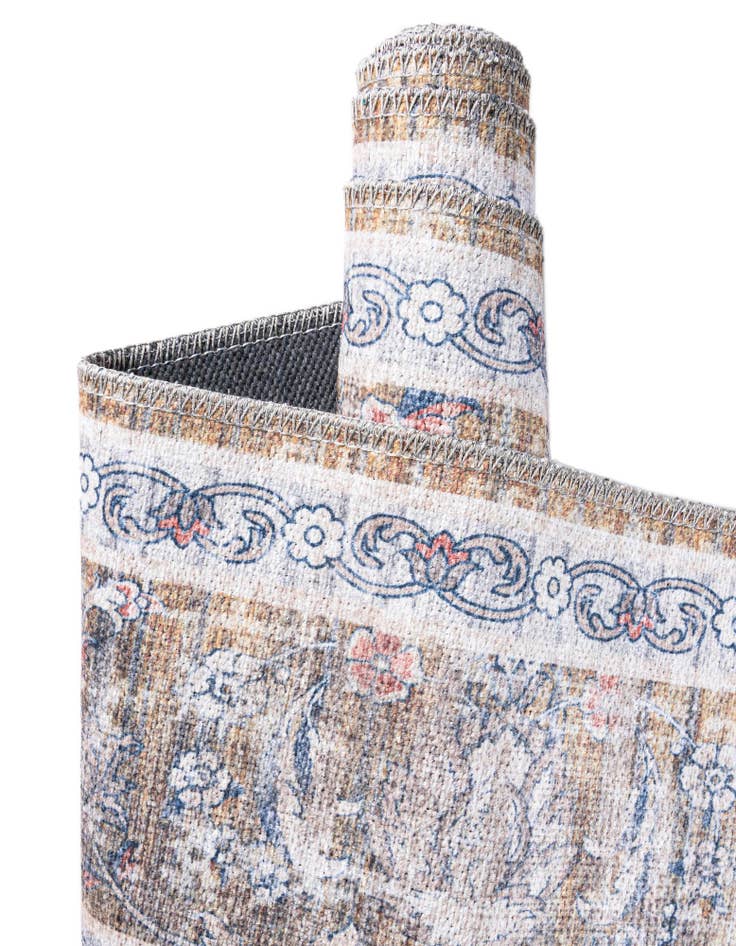 Detail image of 4' x 4' Yara Round Rug