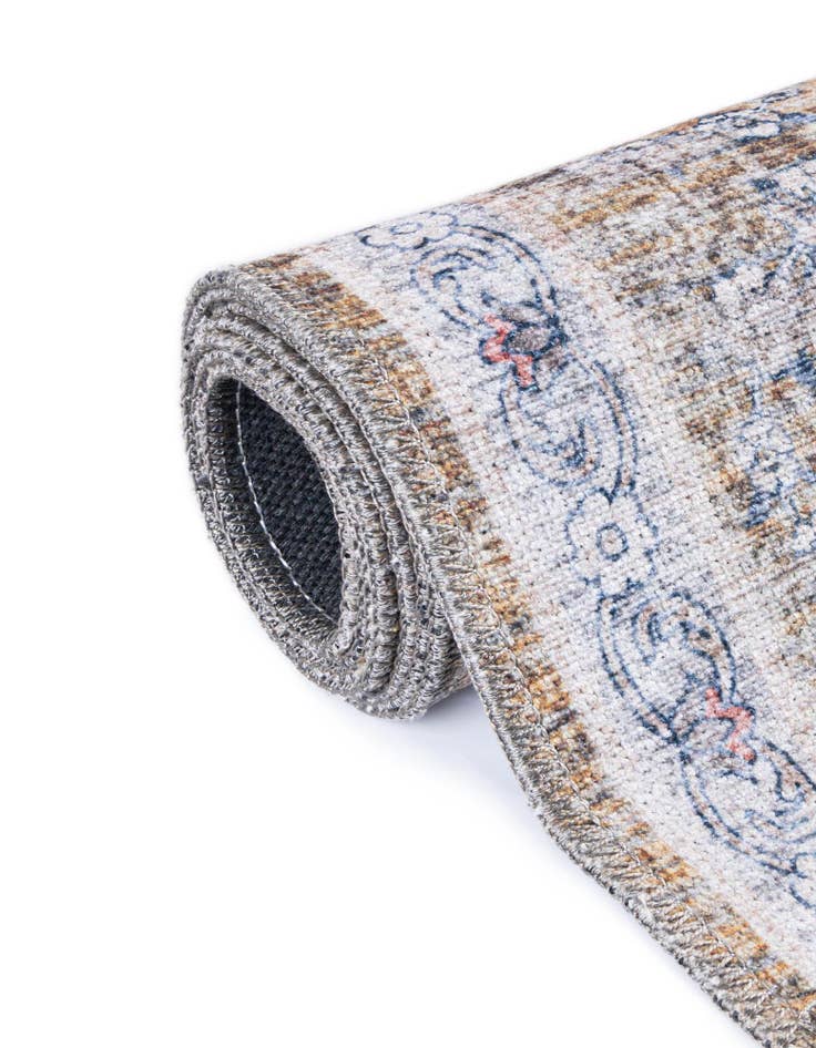 Detail image of 4' x 4' Yara Round Rug