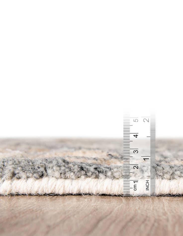 Detail image of 2' 7 x 12'  Hand Knotted Sultan Signature Runner Rug