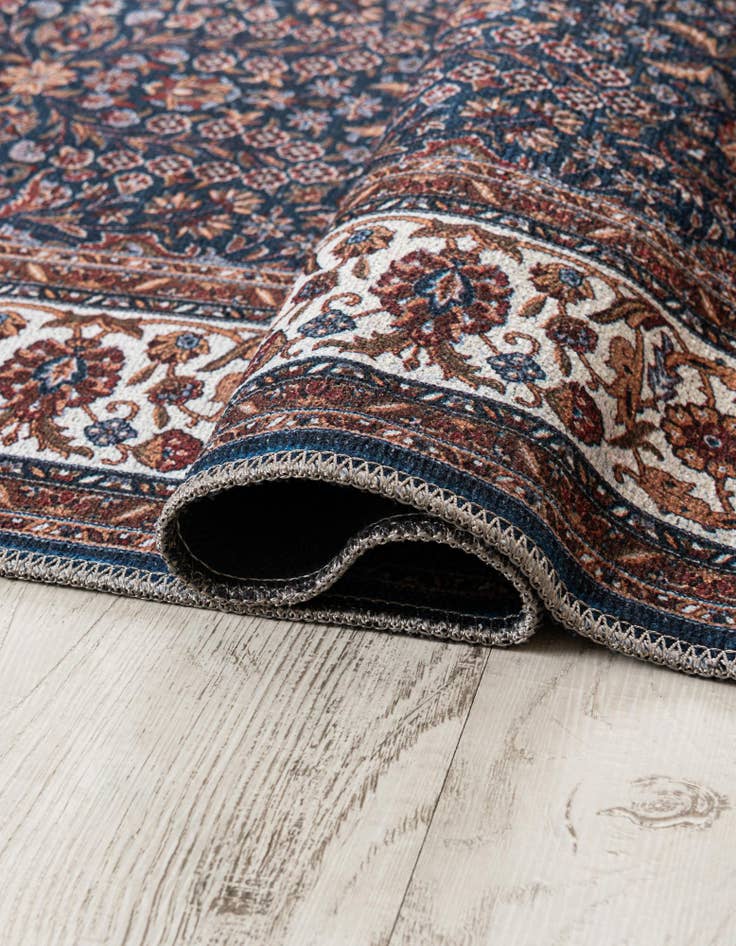 Detail image of 2' x 5' Yara Runner Rug