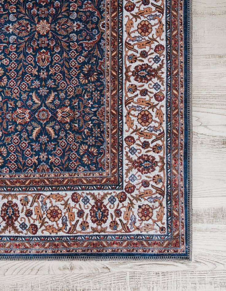 Detail image of 7' 10 x 7' 10 Yara Square Rug