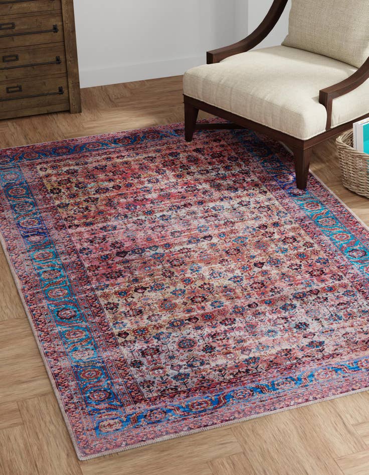 Detail image of 4' x 6' Washable Maahru Rug