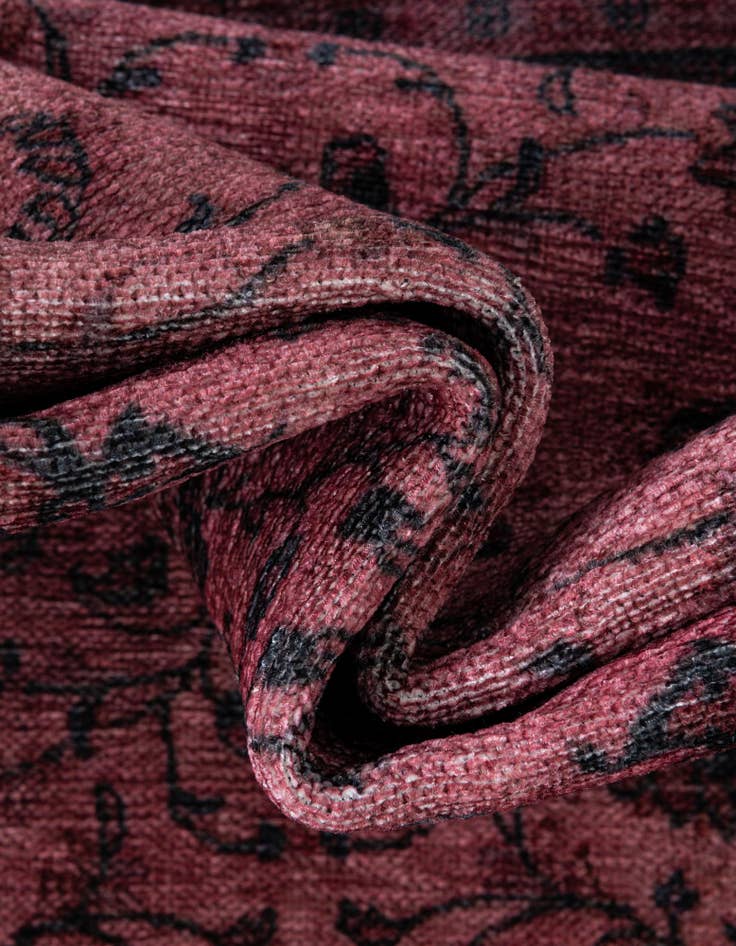 Detail image of 3' 11 x 5' 11 Boutique Rug