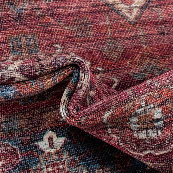 Detail image of 5' 3 x 8' Washable Maahru Rug
