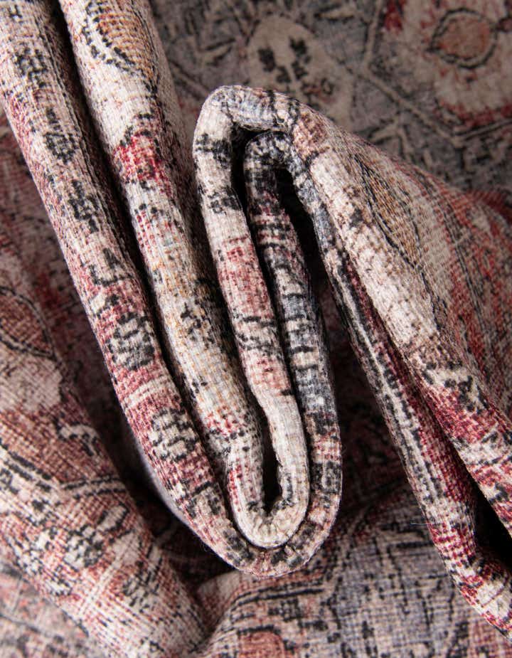 7' 10 x 10' Washable Timeless Rug