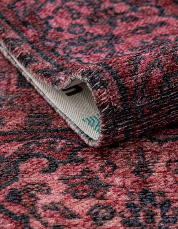 Detail image of 2' x 5' 1 Boutique Runner Rug