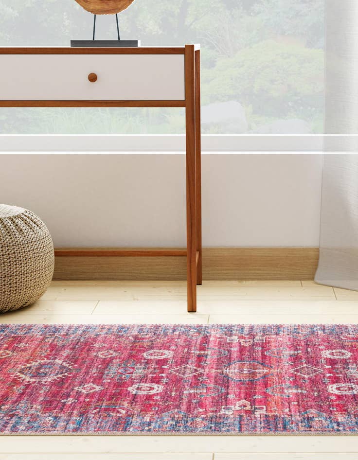 Detail image of 2' 7 x 12' Maahru Runner Rug