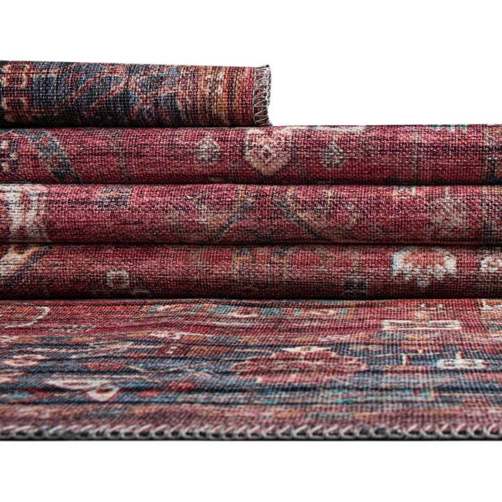 5' 3 x 5' 3 Washable Maahru Square Rug