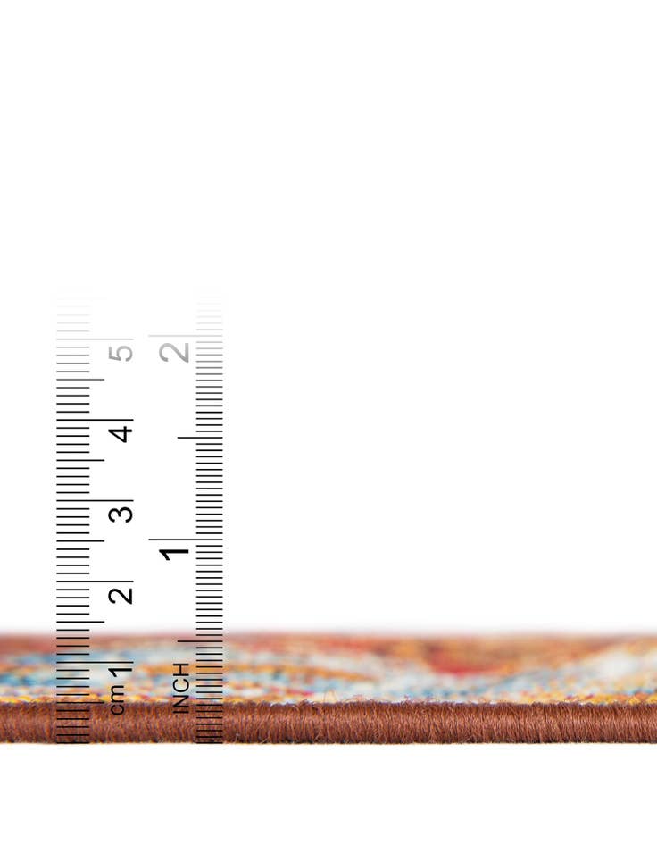 Detail image of 7' 10 x 7' 10  Washable Traditional Indoor / Outdoor Square Rug