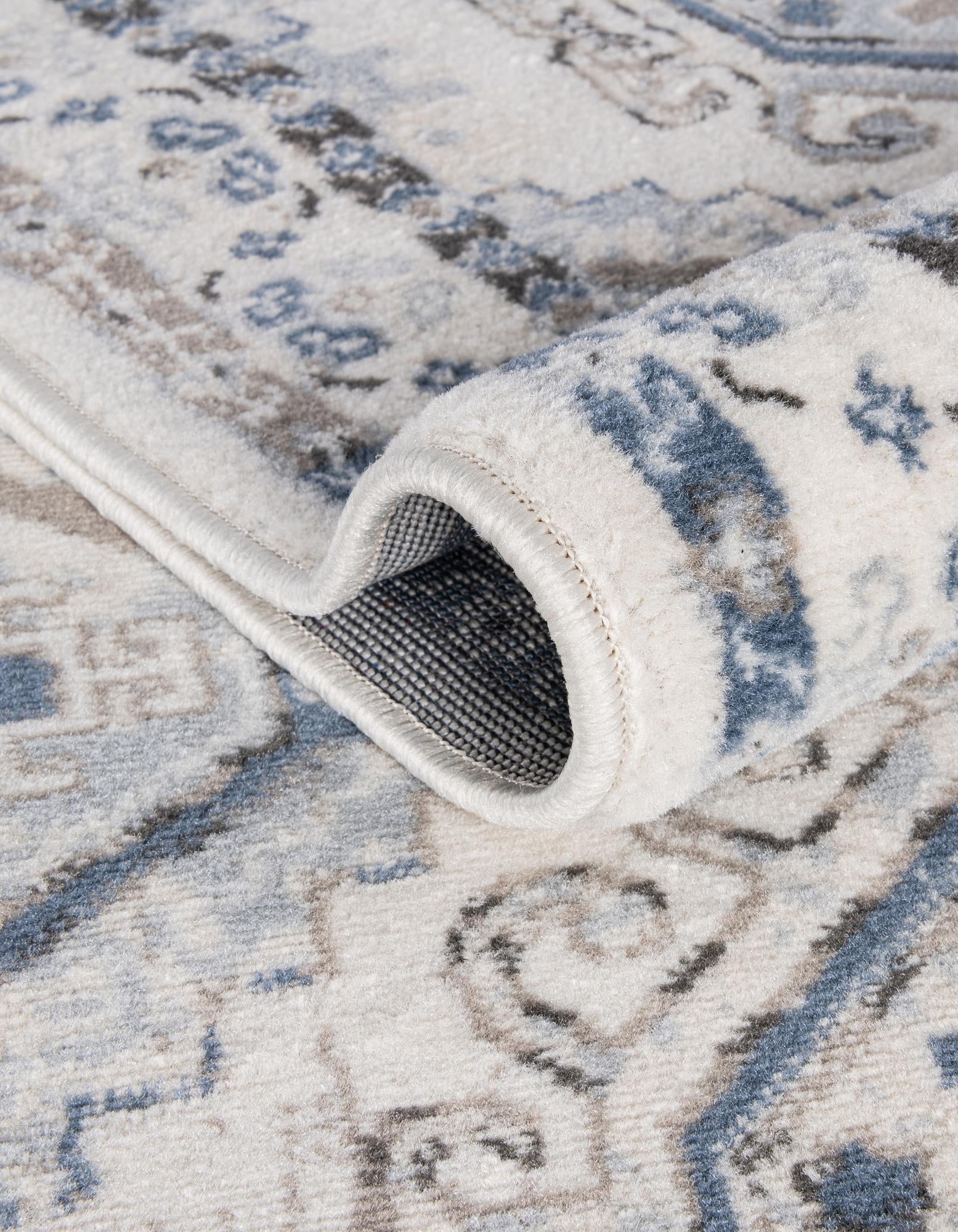 4' x 4' Charlotte Square Rug