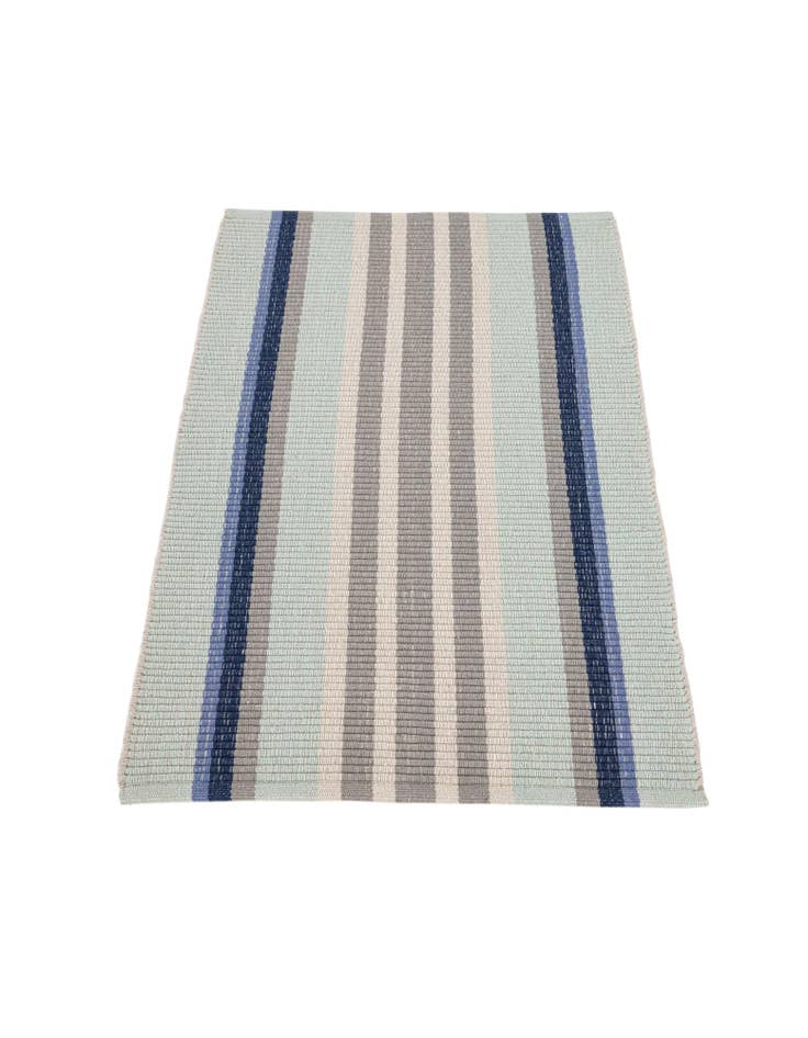 Detail image of 2' x 3' 1 Hand Woven Flatweave Cotton Dhurrie Rug