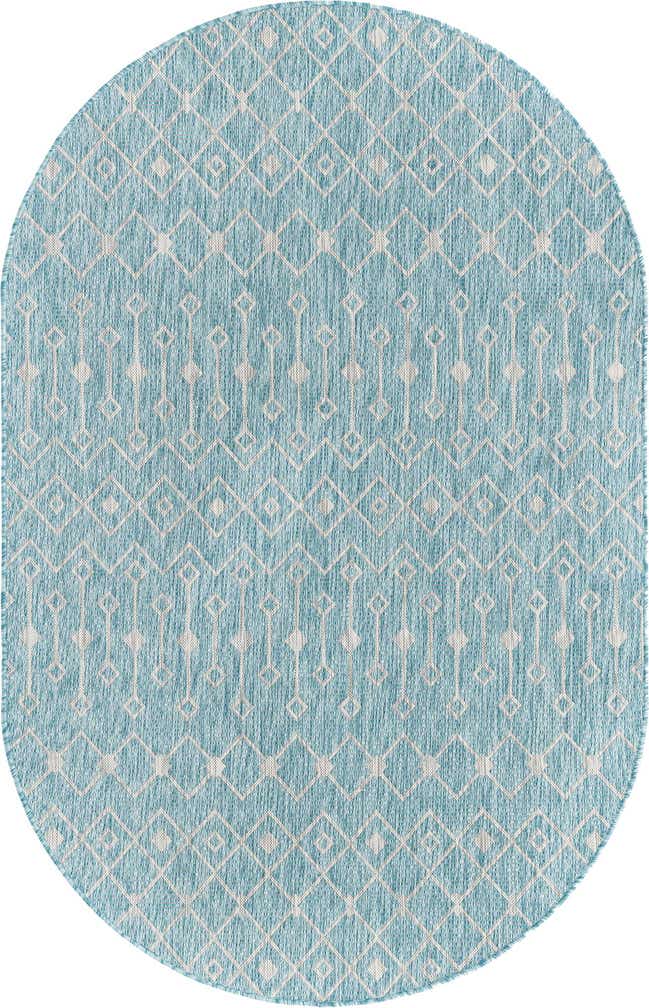 5' 3 x 8' Easy-Clean Lattice Indoor / Outdoor Oval Rug