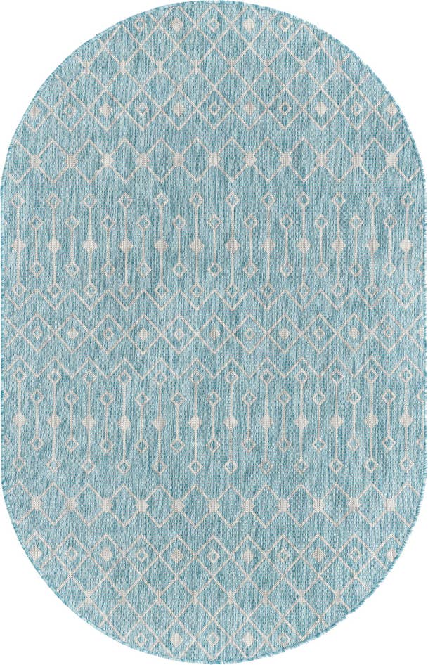 Detail image of 5' 3 x 8' Easy-Clean Lattice Indoor / Outdoor Oval Rug