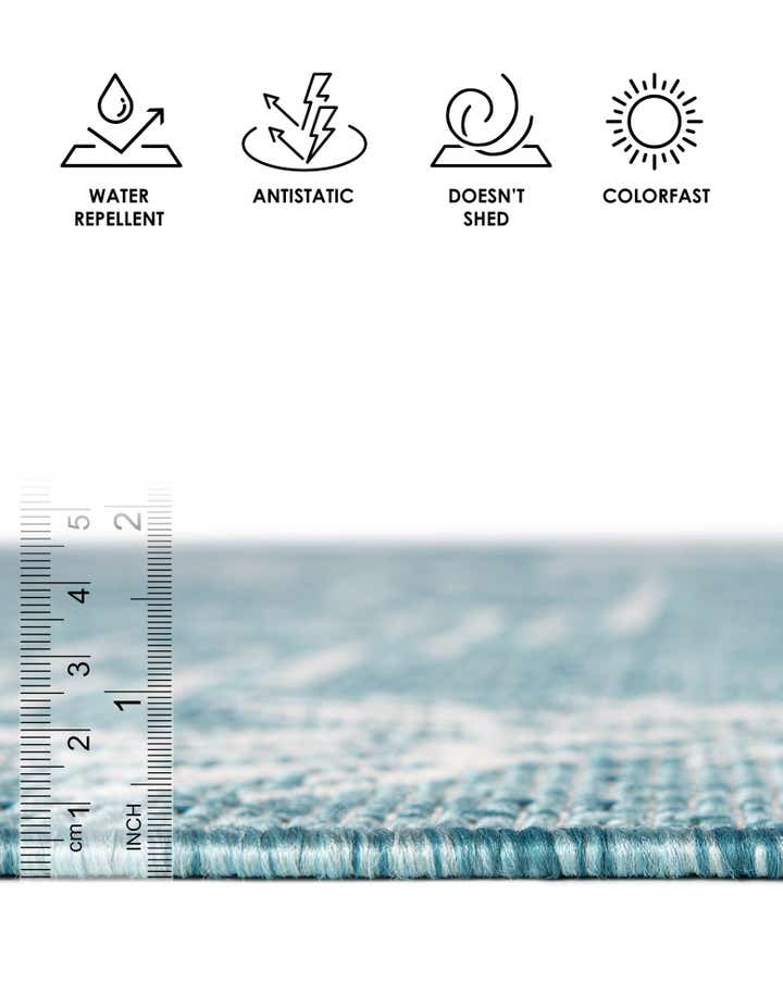 5' 3 x 8' Easy-Clean Coastal Indoor / Outdoor Rug