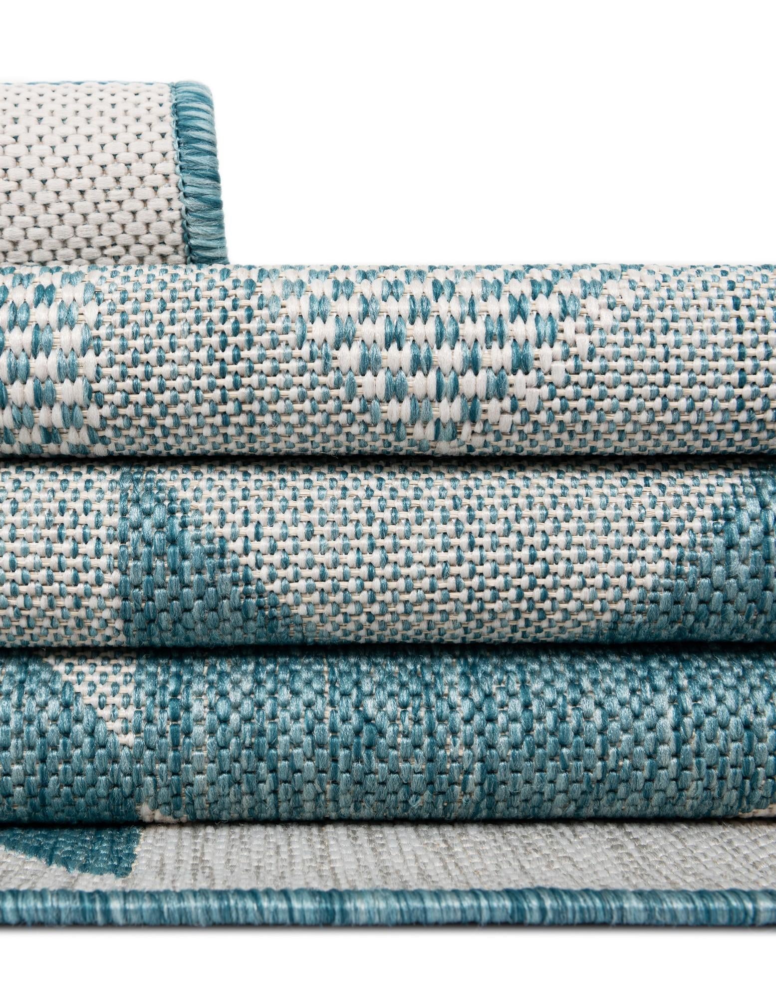 7' 10 x 10' Easy-Clean Modern Indoor / Outdoor Rug