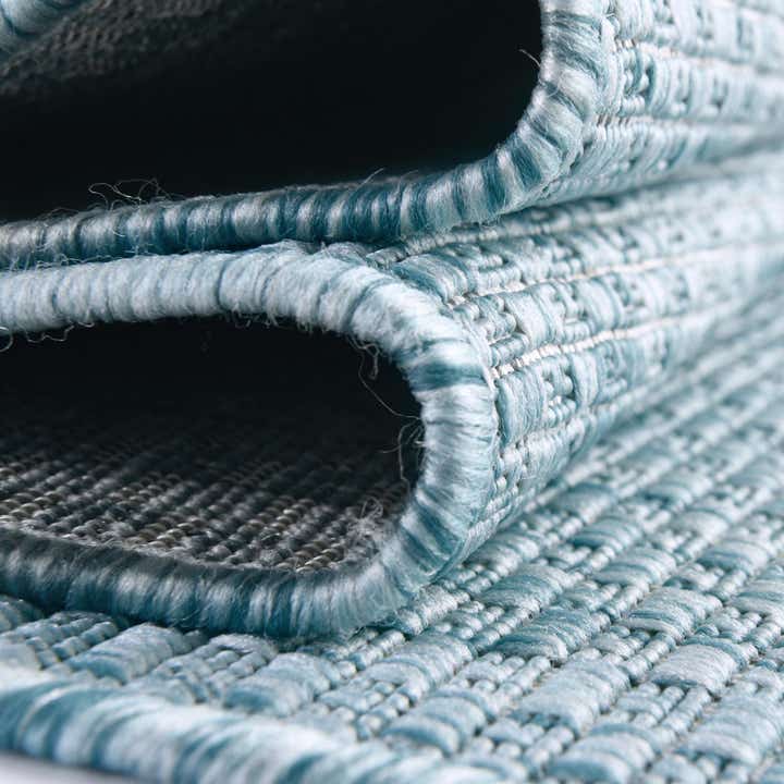 5' 3 x 8' Easy-Clean Solid Indoor / Outdoor Rug